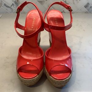 Authentic Gucci Vernice Crystal Begunia Pink Wedges size 35.5 ***Rare***